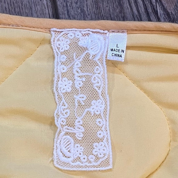 Sadie & Sage Yellow Quilted Snap Button Jacket – Size L - Picture 9 of 10